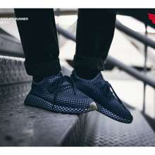 black adidas deerupt runner