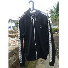 Hoodie dan Sweatshirt Fred Perry Original Model Terbaru Harga